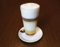 latté macchiato s likérem